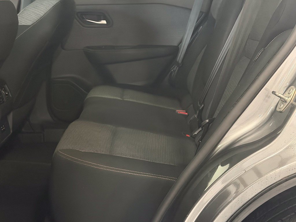 Used 2021 Nissan Rogue SV AWD/4WD image 23