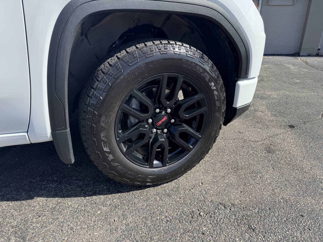 Used 2023 GMC Sierra 1500 Elevation image 6