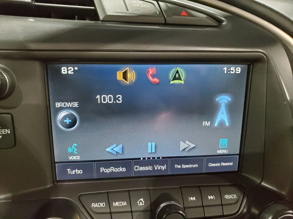 Used 2015 Chevrolet Corvette Stingray Coupe w/ Carbon Flash Badge Package image 21