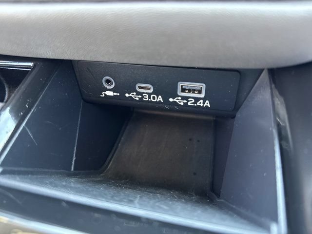 Used 2025 Subaru Legacy Premium AWD/4WD image 18