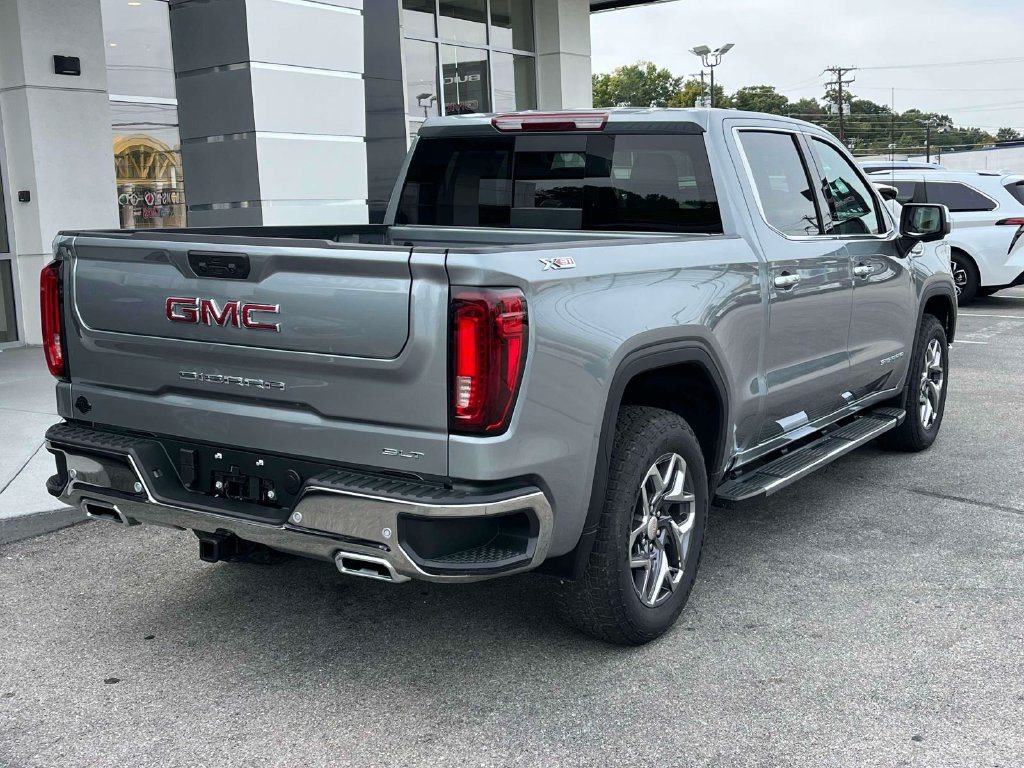 New 2026 GMC Sierra 1500 SLT w/ SLT Premium Package AWD/4WD image 3