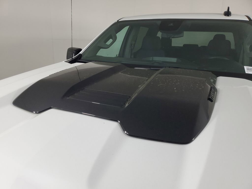 New 2026 Chevrolet Silverado 1500 Custom Trail Boss w/ Turbomax Blackout Package AWD/4WD image 11