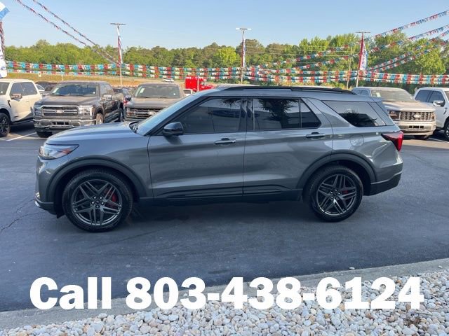 Used 2025 Ford Explorer ST AWD/4WD image 39