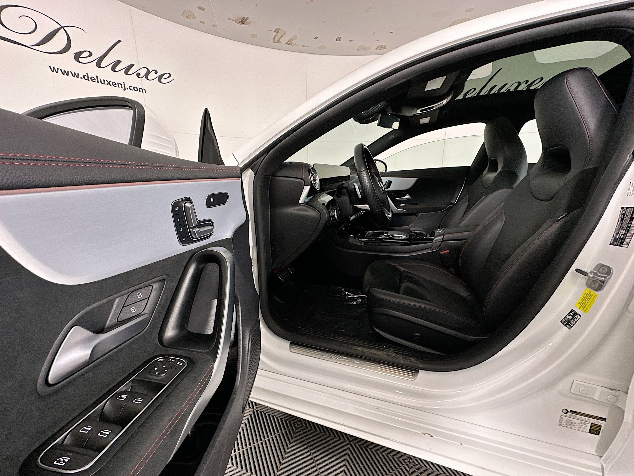 Used 2023 Mercedes-Benz CLA 35 AMG 4MATIC w/ Exterior Lighting Package image 20