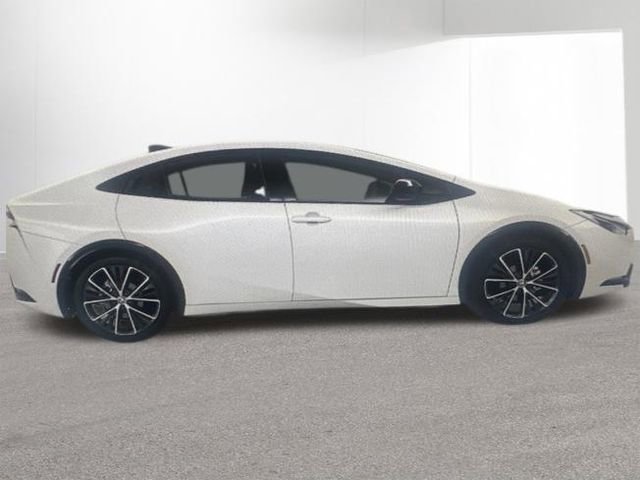 Used 2024 Toyota Prius XLE AWD/4WD image 5