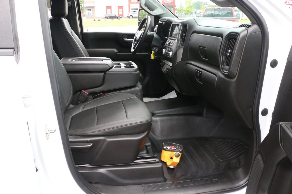 Used 2023 GMC Sierra 3500 Pro w/ Convenience Package AWD/4WD image 28