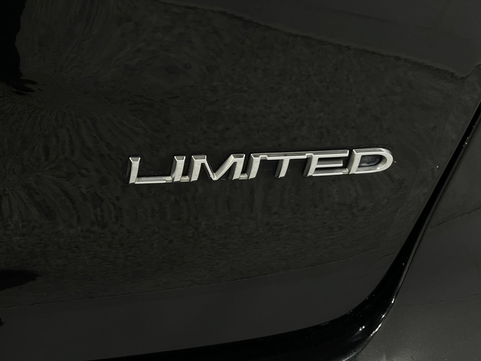 Used 2019 Chrysler Pacifica Limited FWD image 39