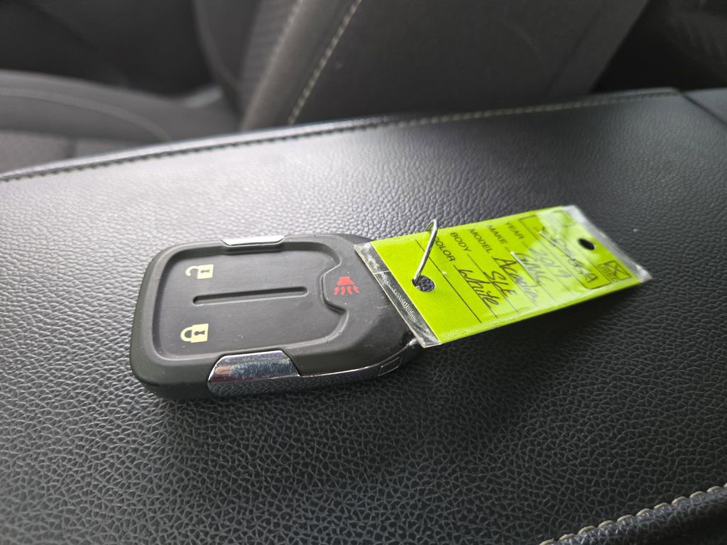 Used 2019 GMC Acadia SLE image 30