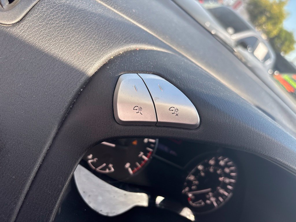 Used 2017 Nissan Pathfinder 4WD image 25