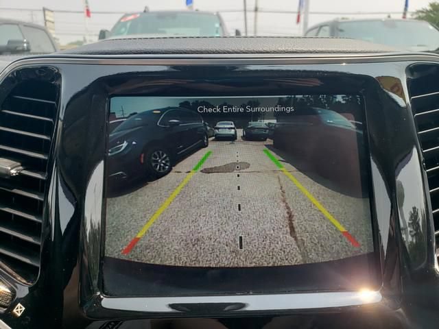 Used 2019 Jeep Cherokee Limited w/ Trailer Tow Group AWD/4WD image 24