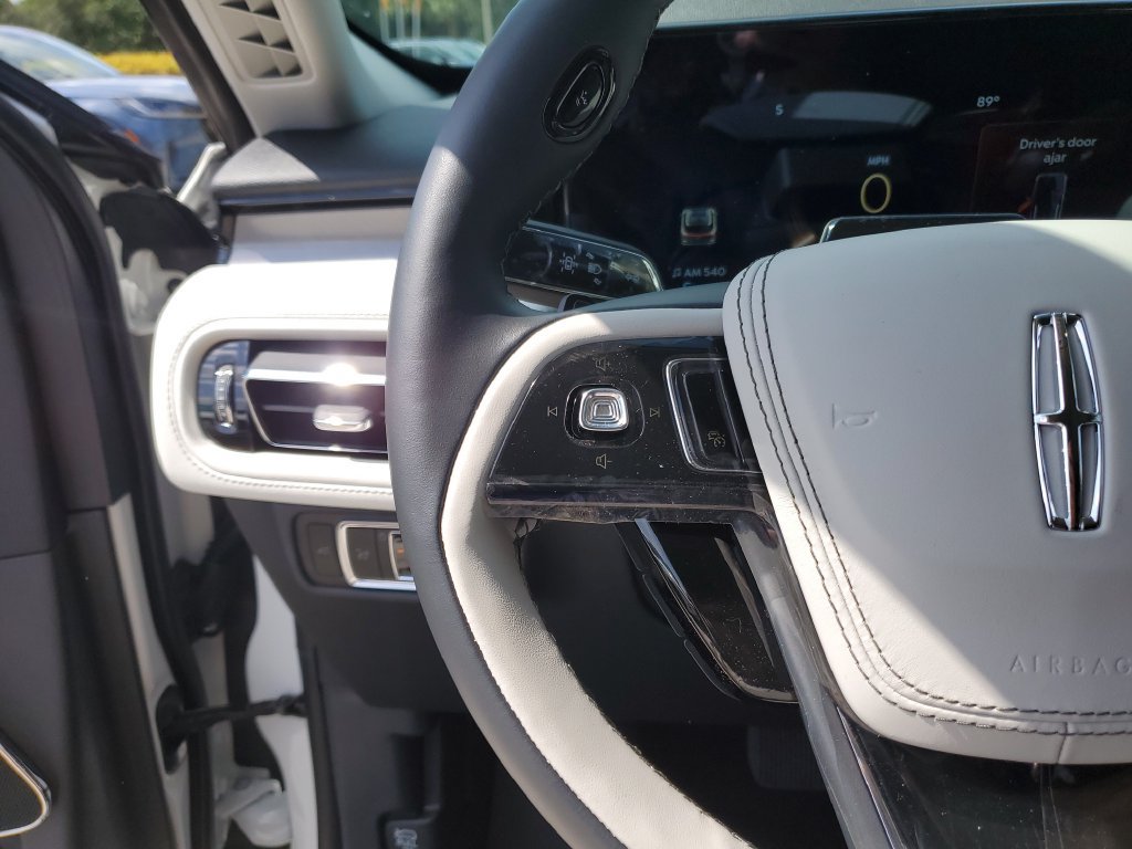 New 2026 Lincoln Aviator 2WD image 24