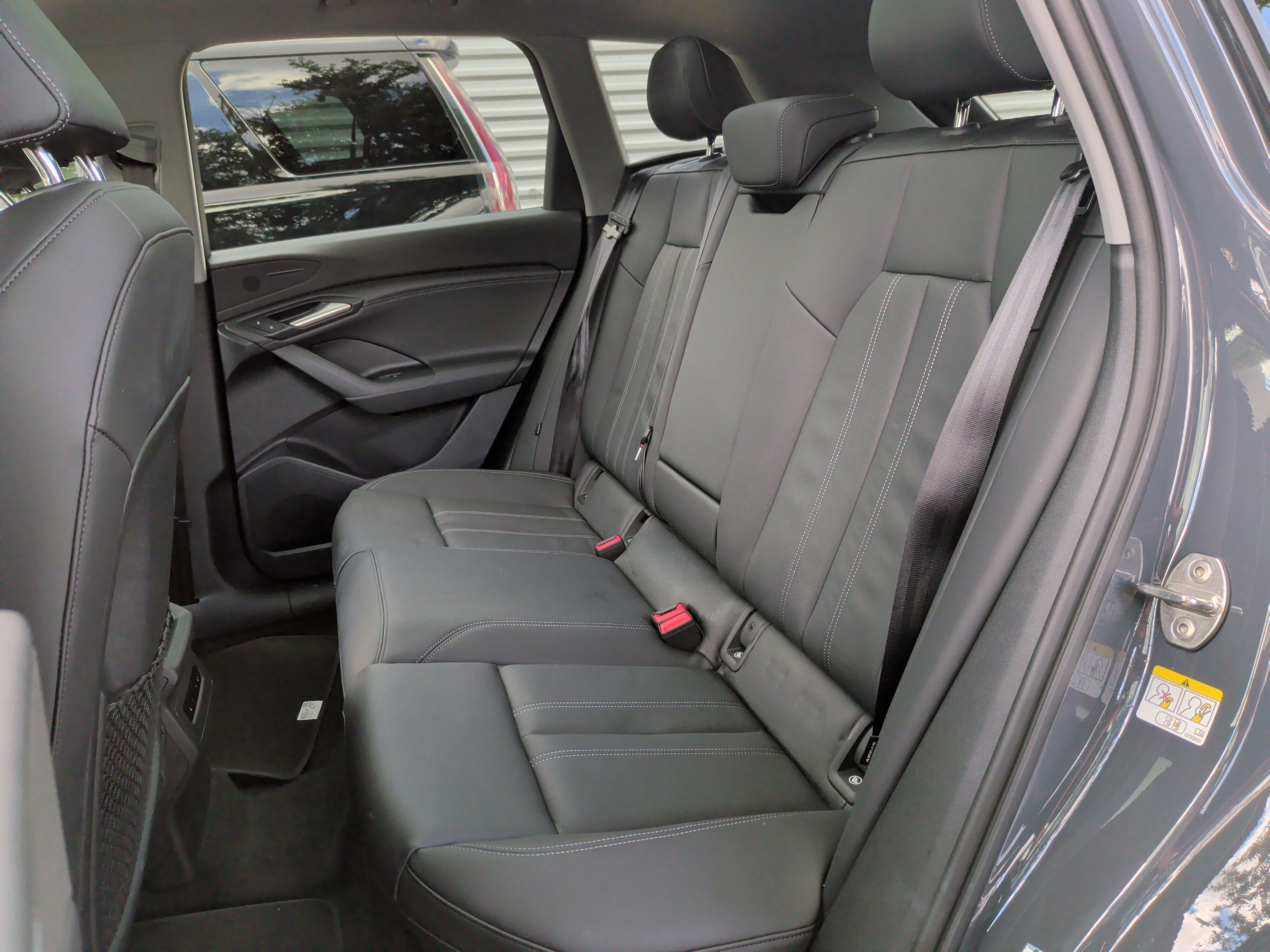 Used 2025 Audi Q6 e-tron Premium w/ Convenience Package RWD image 33