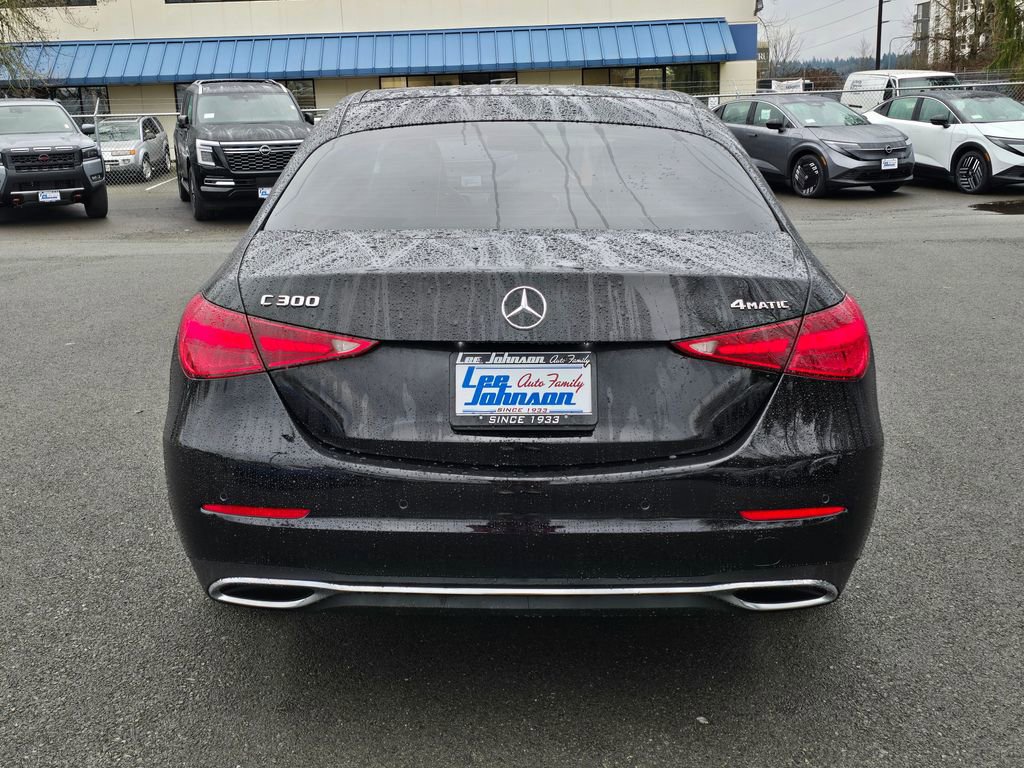 Used 2025 Mercedes-Benz C 300 4MATIC Sedan image 4