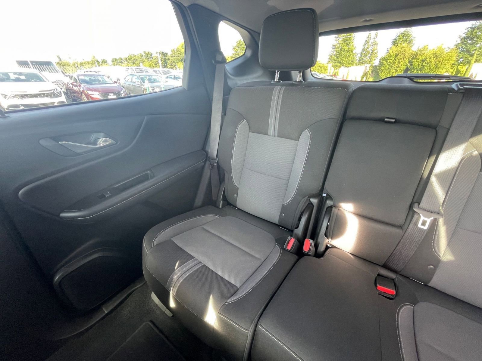 Used 2025 Chevrolet Blazer LT image 34