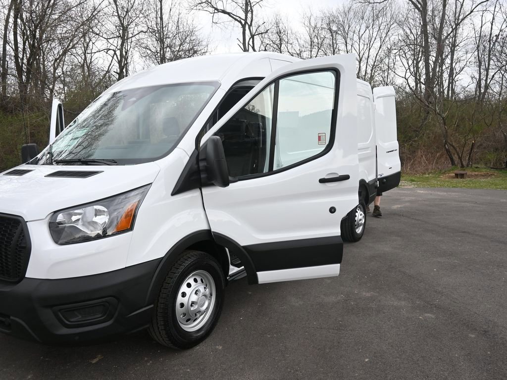 New 2026 Ford Transit 250 148 Medium Roof Extended AWD image 34