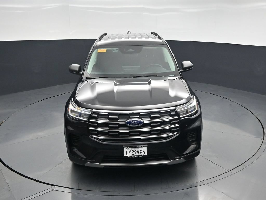 Used 2025 Ford Explorer Active AWD/4WD image 37