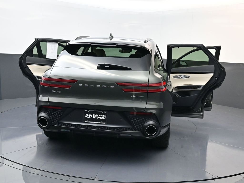 Used 2025 Genesis GV70 3.5T Sport w/ Sport Prestige Package image 31