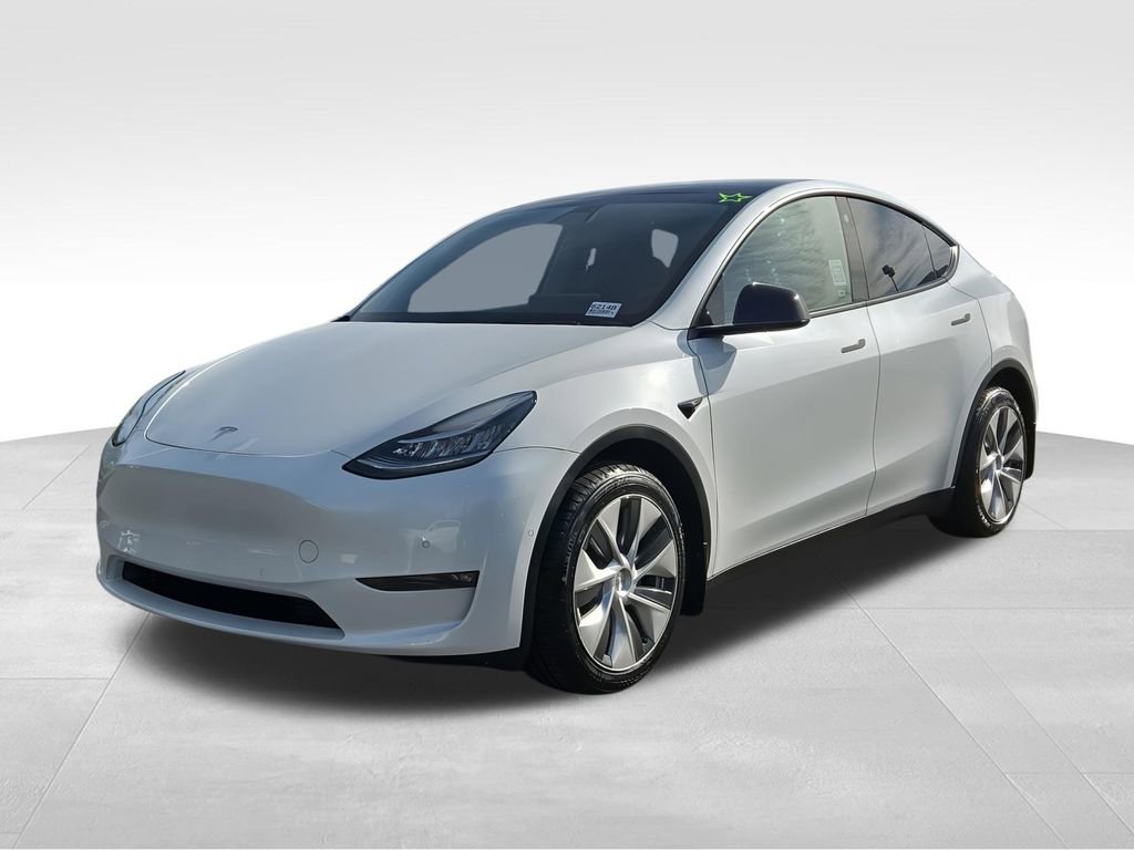 Used 2022 Tesla Model Y Long Range AWD/4WD image 1