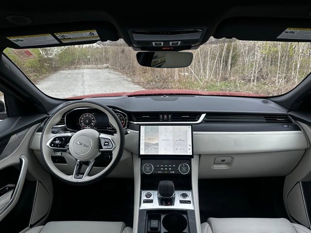 Used 2026 Jaguar F-PACE R-Dynamic S image 25