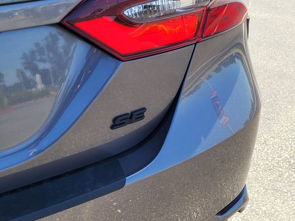 Used 2023 Toyota Camry SE image 6