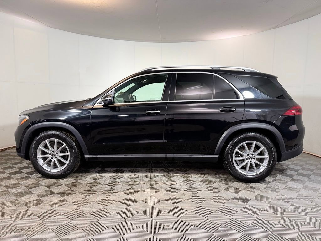 Used 2025 Mercedes-Benz GLE 350 4MATIC image 3