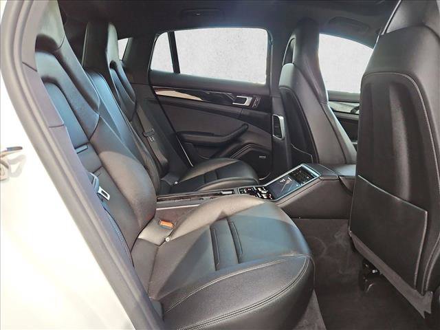 Used 2018 Porsche Panamera image 14