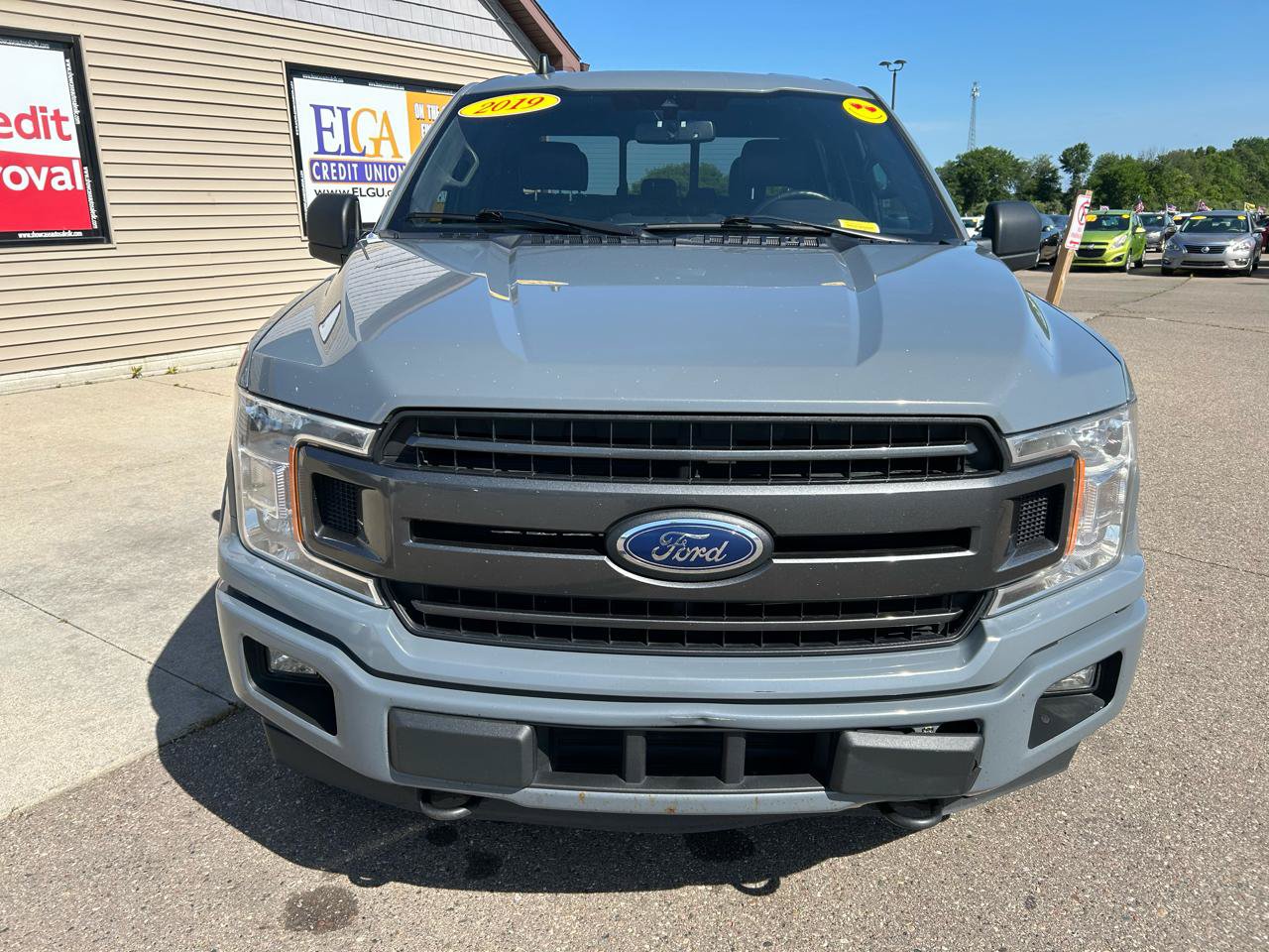 Used 2019 Ford F150 XLT w/ Equipment Group 302A Luxury AWD/4WD image 2