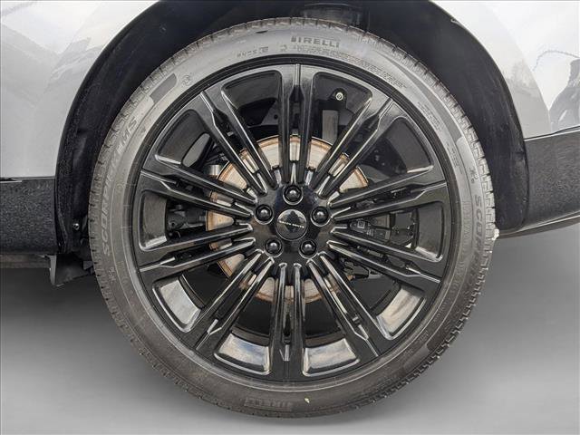 New 2026 Land Rover Range Rover SE image 10