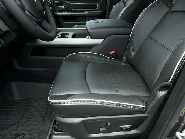 New 2026 RAM 3500 Laramie AWD/4WD image 20