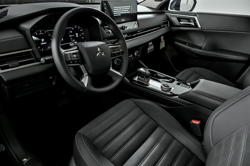 New 2026 Mitsubishi Outlander SE AWD/4WD image 11