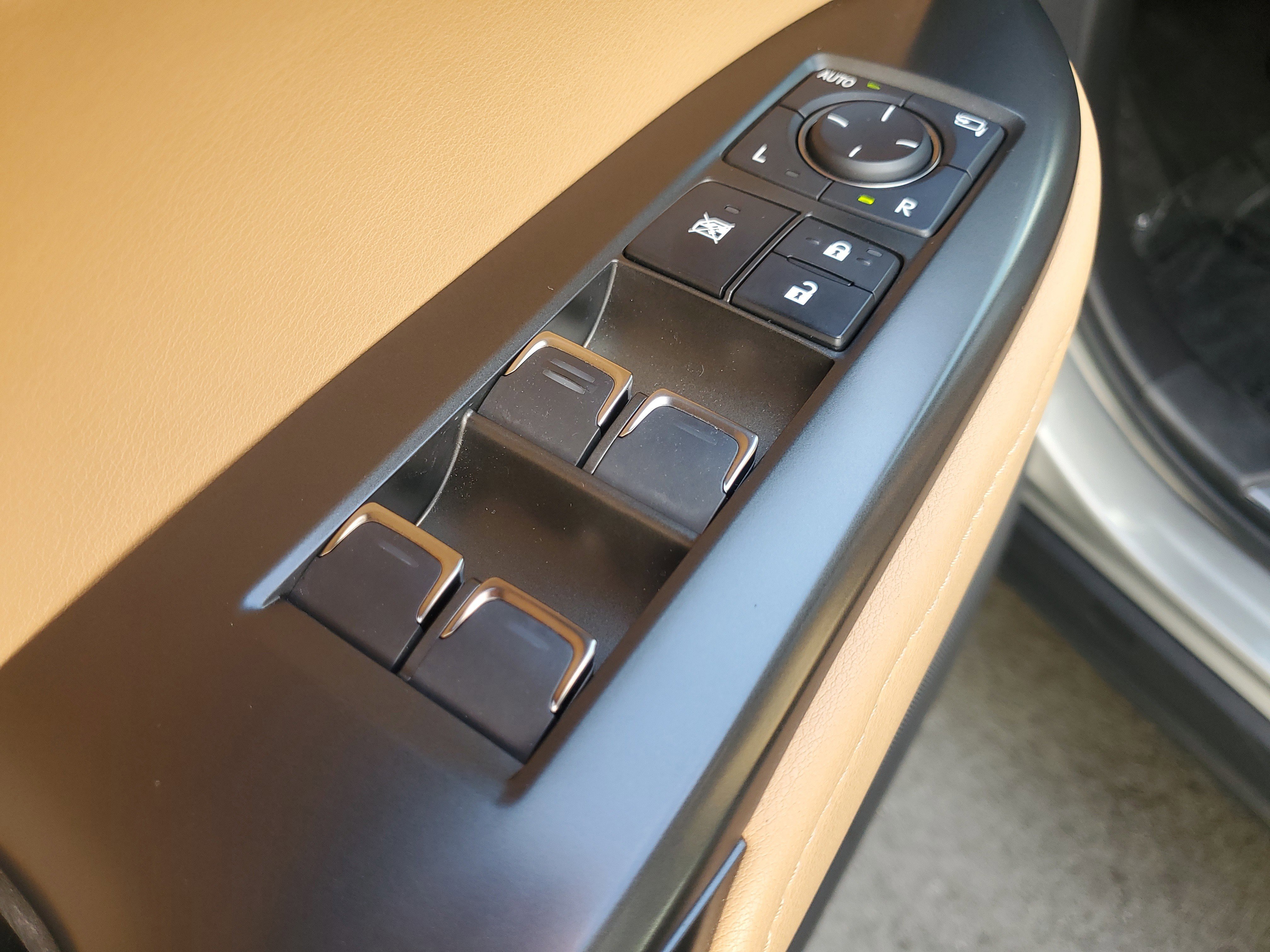 Certified 2022 Lexus NX 350 AWD w/ Premium Package image 21