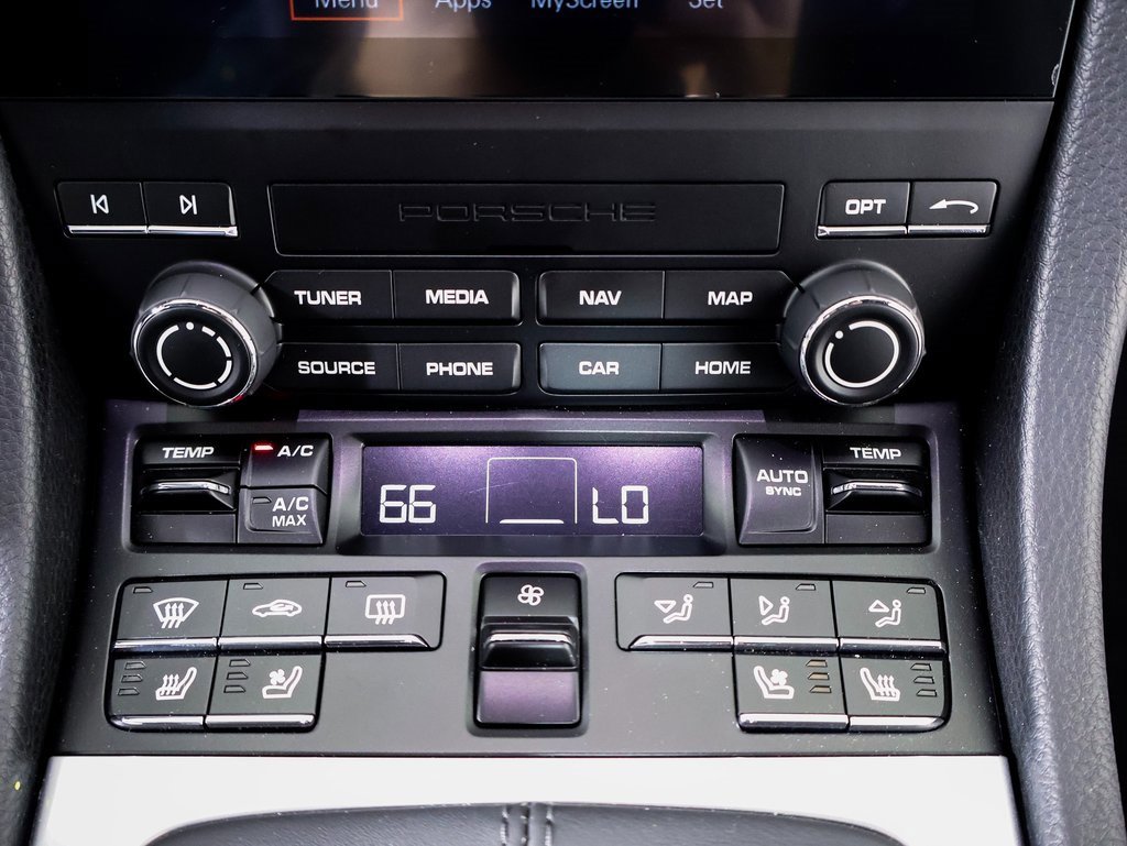 Used 2025 Porsche 718 Boxster image 16