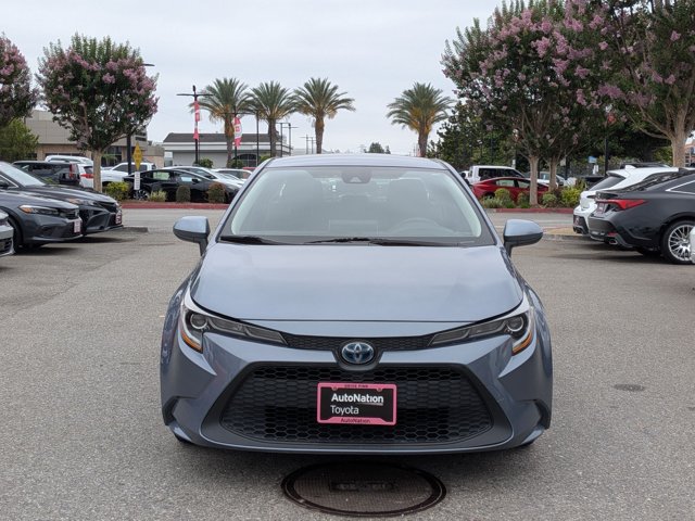 Certified 2021 Toyota Corolla LE w/ Carpet Mat Package (TMS) FWD image 2