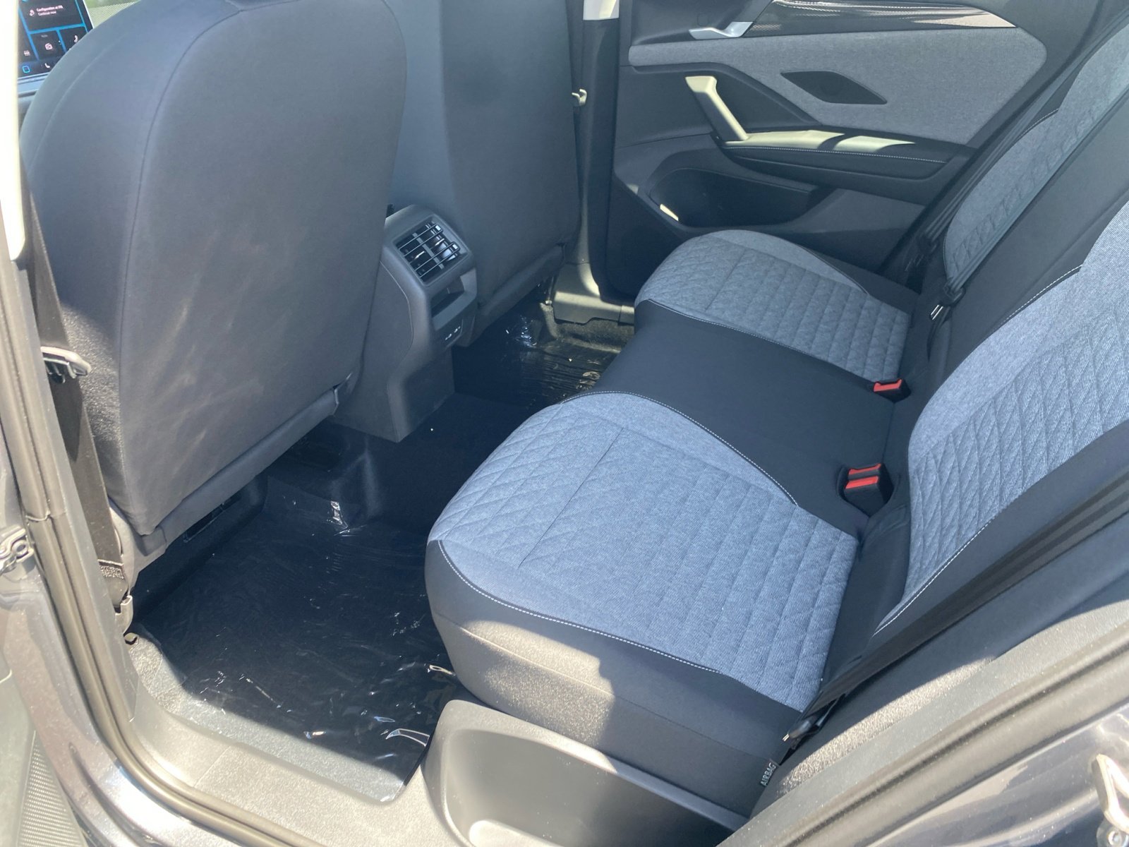 New 2025 Volkswagen Tiguan S image 17