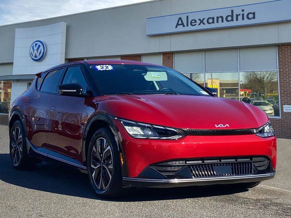 Used 2022 Kia EV6 Wind image 1