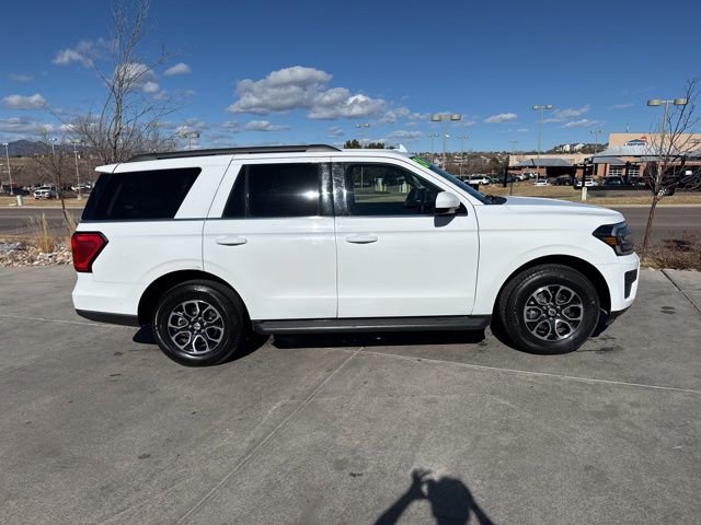 Used 2024 Ford Expedition XLT image 11