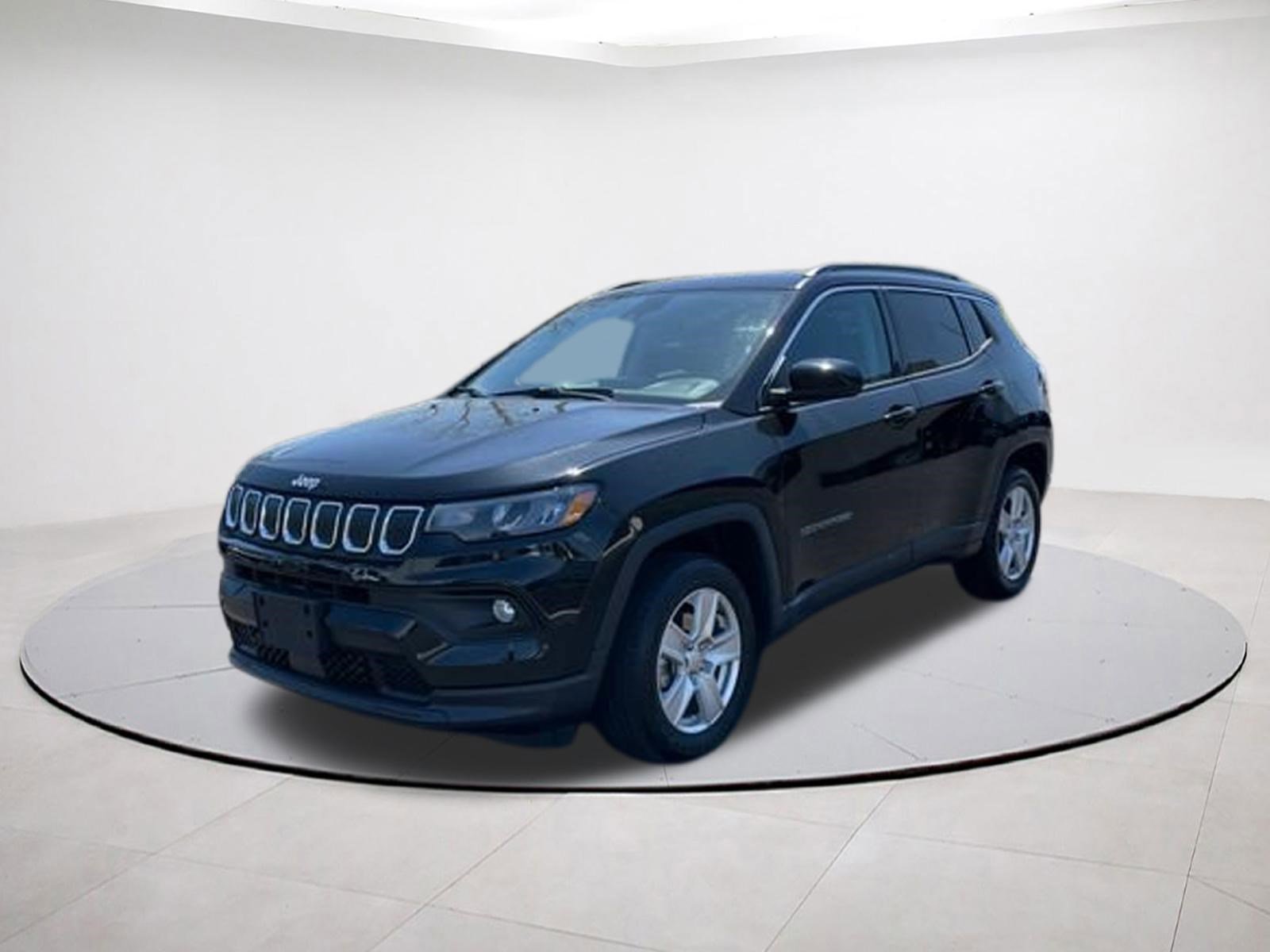 Used 2022 Jeep Compass Latitude w/ Convenience Group AWD/4WD image 3