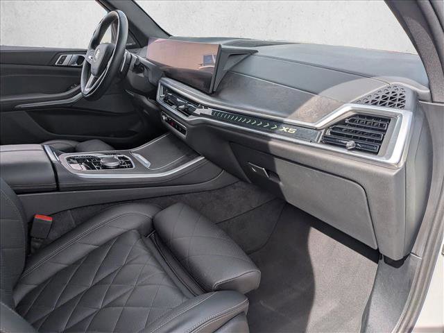 Used 2024 BMW X5 xDrive40i image 21