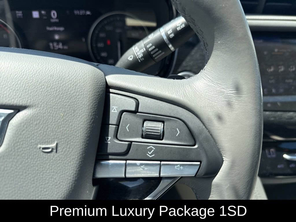 Used 2021 Cadillac XT6 Premium Luxury AWD/4WD image 17