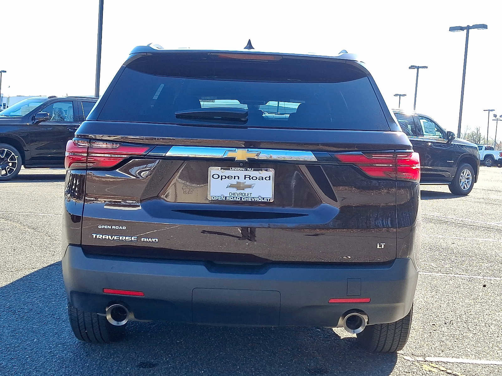 Used 2023 Chevrolet Traverse LT AWD/4WD image 6