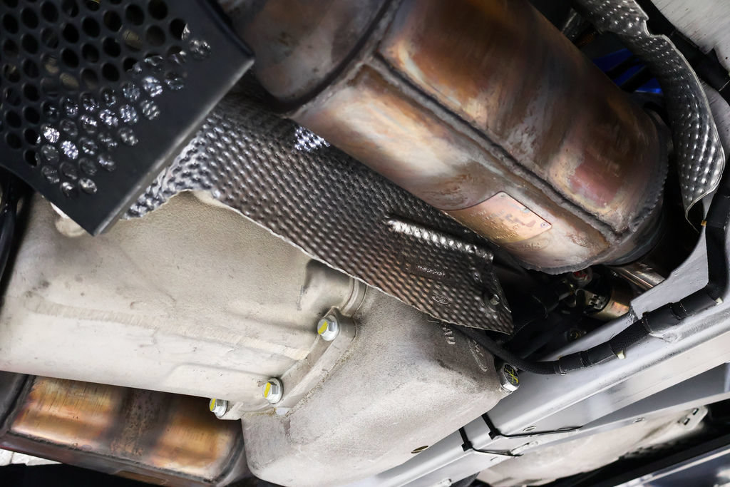 Used 2005 Ford GT RWD image 97