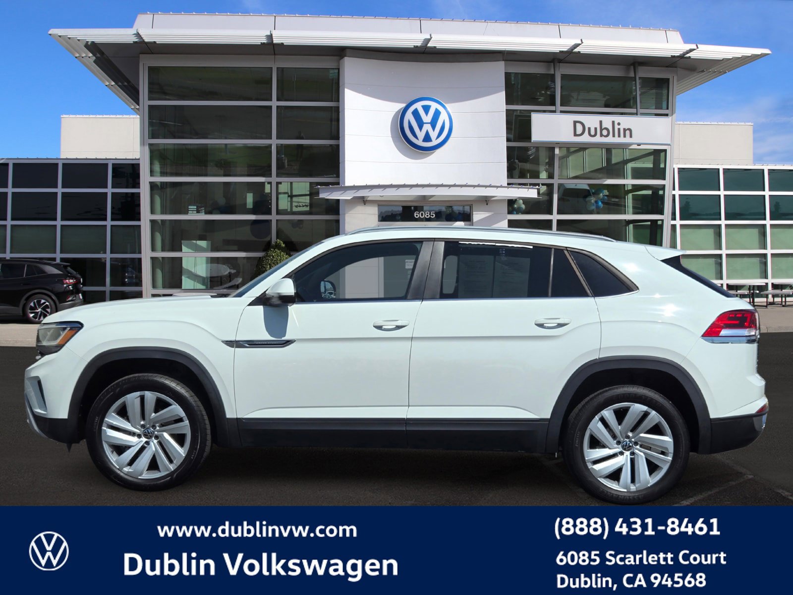 Certified 2022 Volkswagen Atlas Cross Sport SE FWD image 7