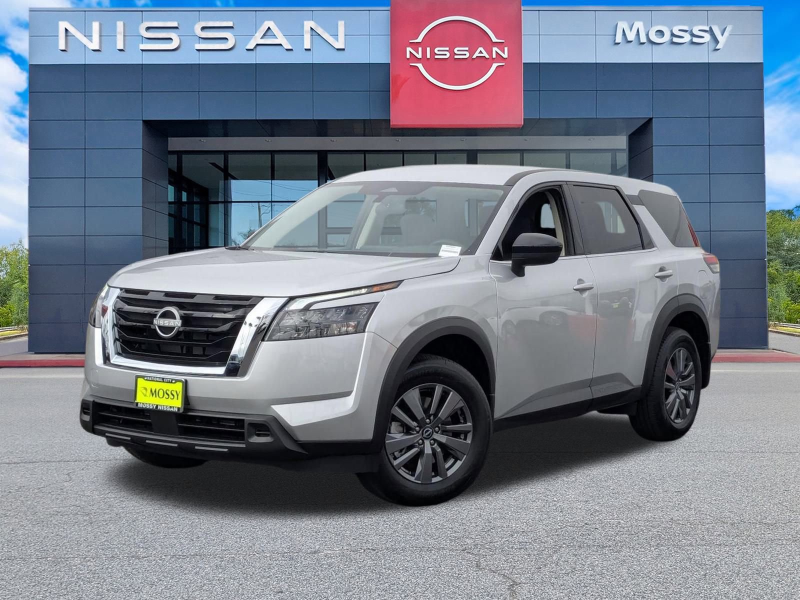 New 2025 Nissan Pathfinder S