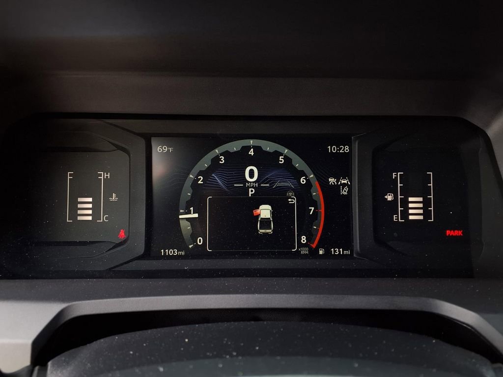 Certified 2025 Toyota Tacoma SR5 AWD/4WD image 13