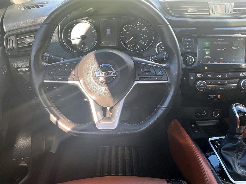 Used 2018 Nissan Rogue SL w/ Premium Package image 14