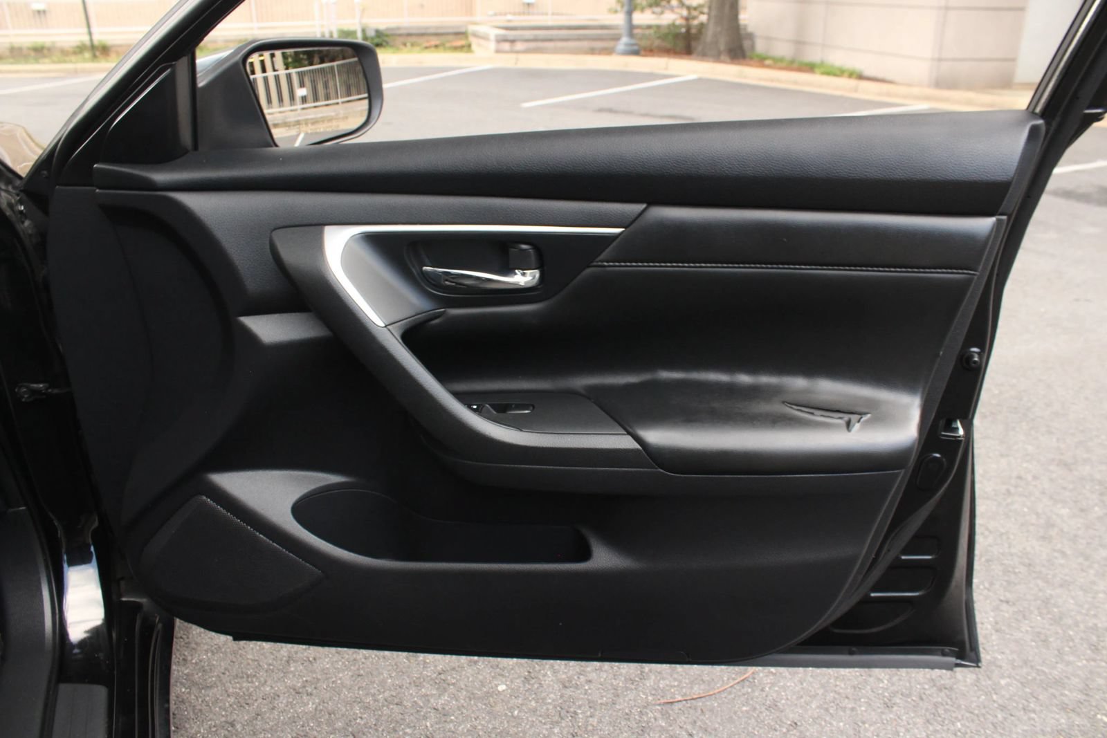 Used 2015 Nissan Altima 2.5 S w/ Power Driver Seat Package FWD image 28