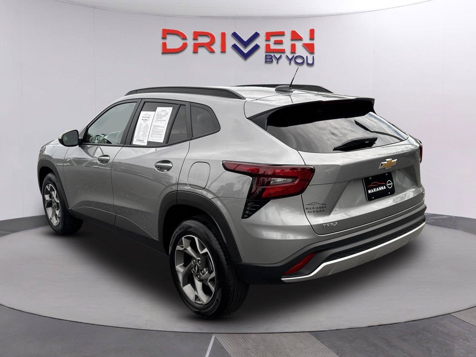 Used 2025 Chevrolet Trax LT w/ Driver Confidence Package FWD image 5