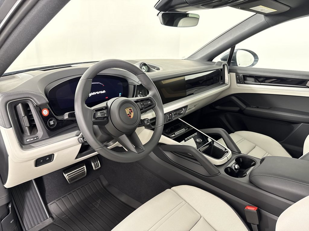 New 2026 Porsche Cayenne Coupe AWD/4WD image 4