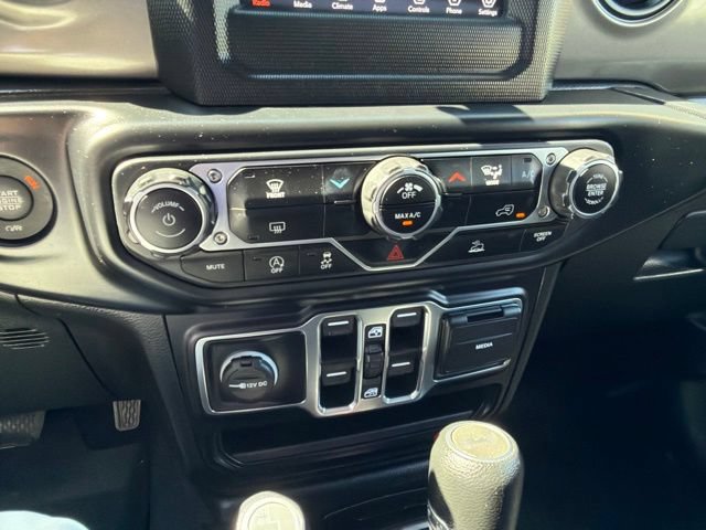 Used 2022 Jeep Wrangler Unlimited Sport AWD/4WD image 25
