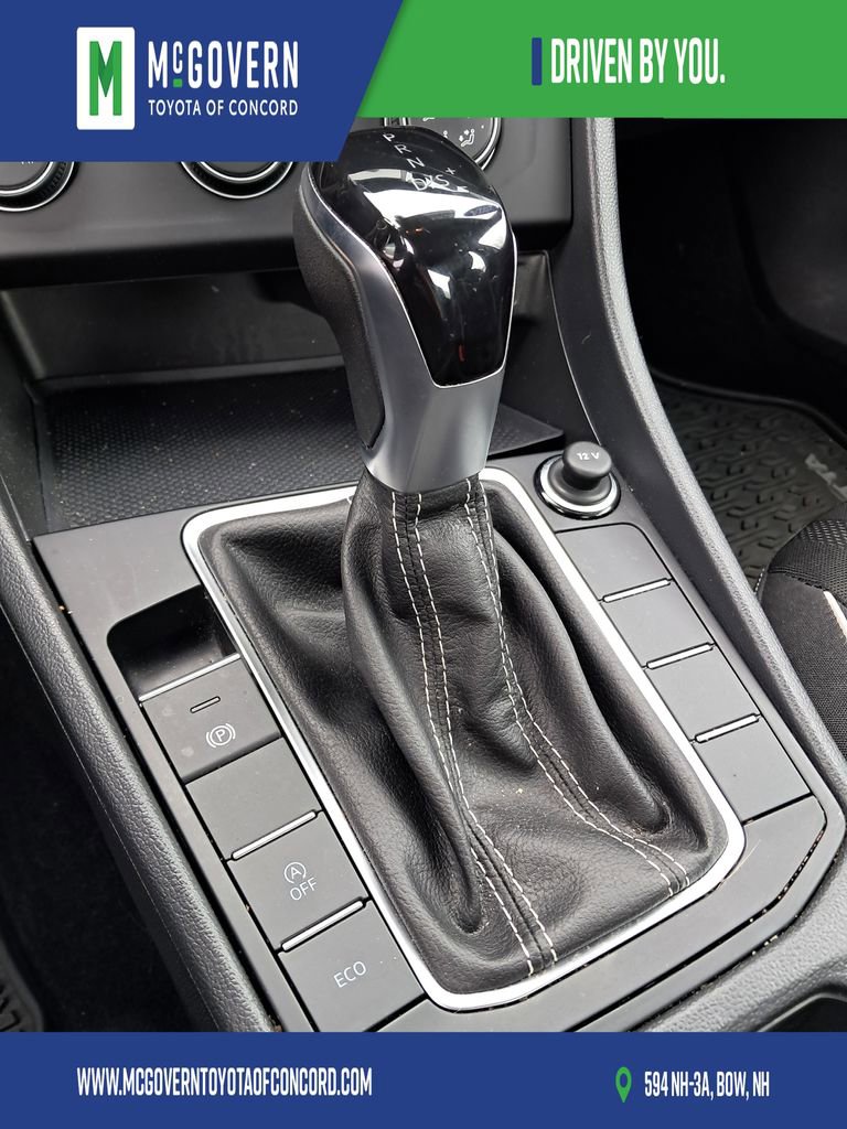Used 2024 Volkswagen Jetta Sport image 33